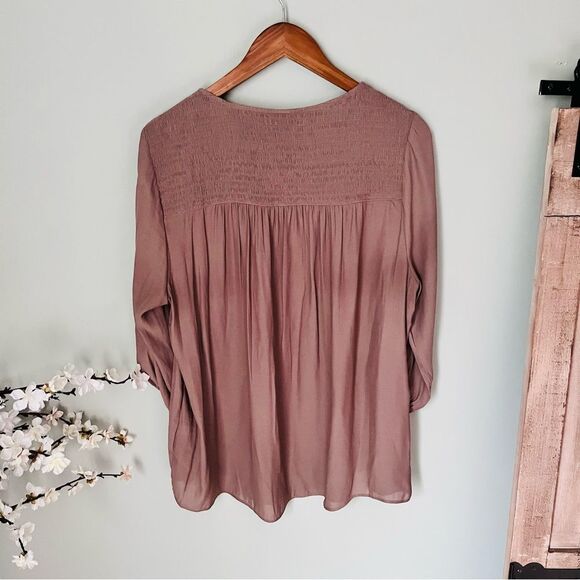 Torrid Smocked Crepe Top Size 0X - Picture 4 of 4